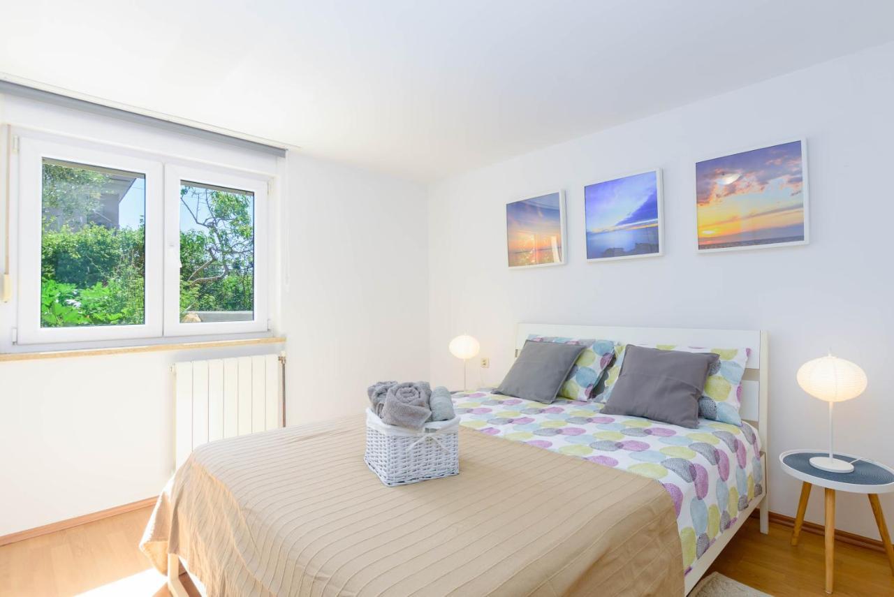 Apartment Dragonja PUY Eksteriør bilde