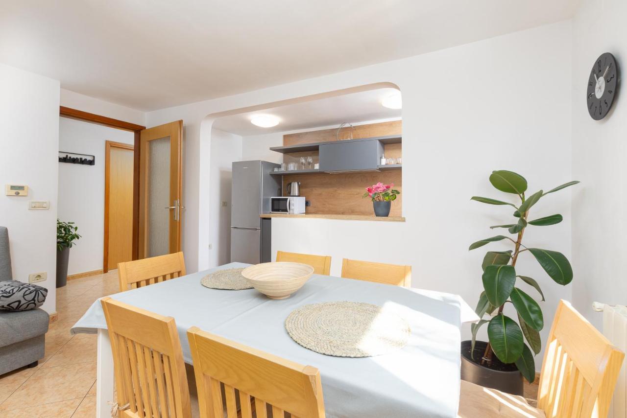 Apartment Dragonja PUY Eksteriør bilde